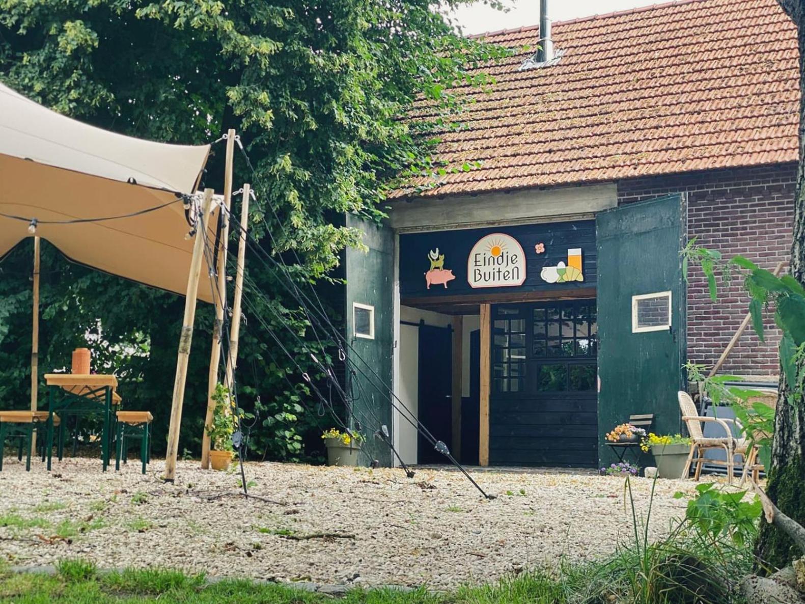 Bell Tent In Een Voedselbos Nederweert-Eind Luaran gambar